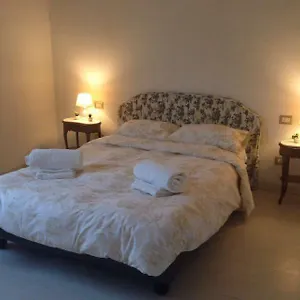  Apartment Station